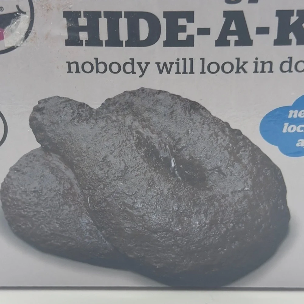 Buster's Dog Poop Hide-A-Key - Brown